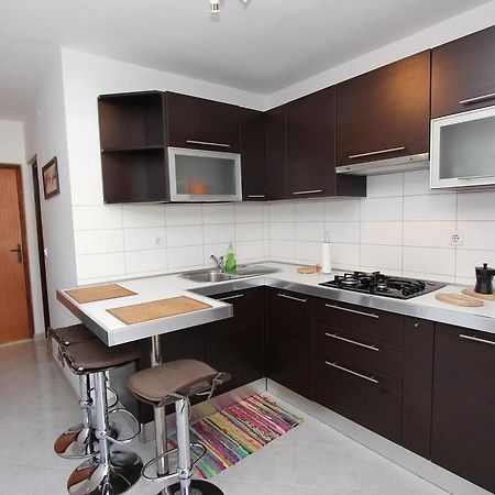 Apartment Albert โรวีน ภายนอก รูปภาพ